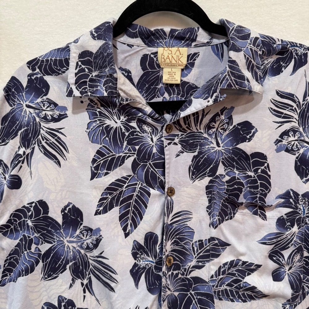 Silk JOS A Bank Hawaiian Camp Shirt Tropical Floral Beach Resort Dadcore L